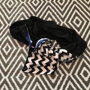 Lululemon Vinyasa Scarf in Arrow Chevron